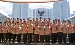 Kak Dede Yusuf Pramuka Usai Pelantikan
