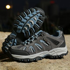 Sepatu Gunung Wanita kat