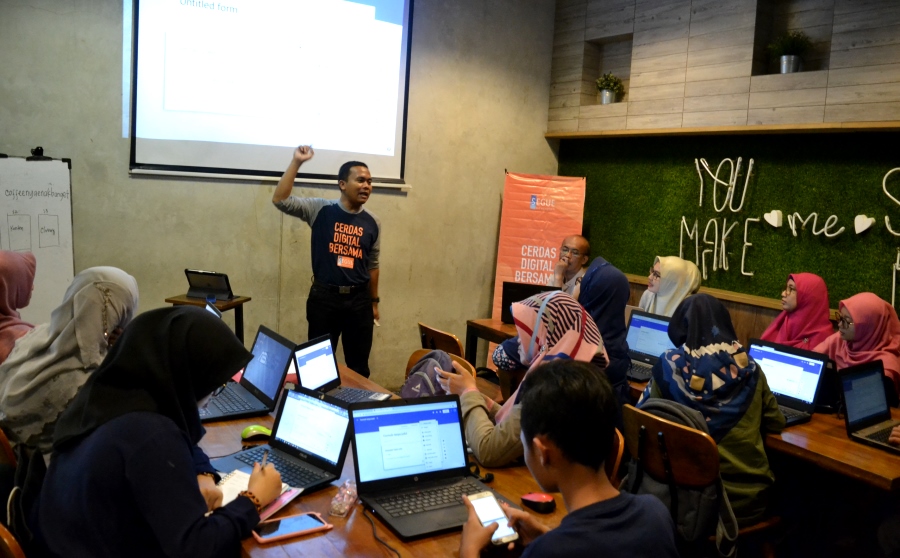 Segue Education Gelar Workshop Cara Mudah Gunakan Google Forms