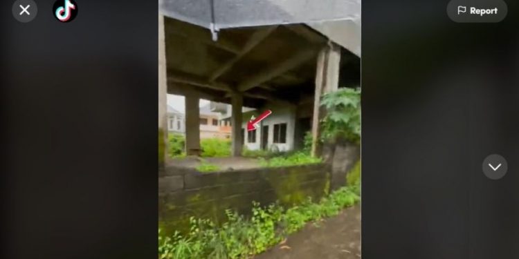 Dapat Villa Tak Ada Akses Mobil, Perempuan Ini Lihat Sosok yang Bikin Merinding