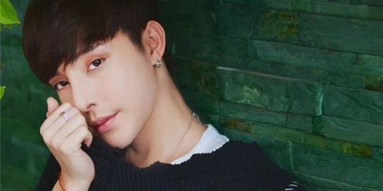 Menjalani operasi hingga mirip dengan KPop.