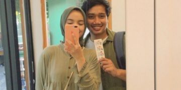 Momen Emmeril Khan bersama sang kekasih Nabila Ishma.