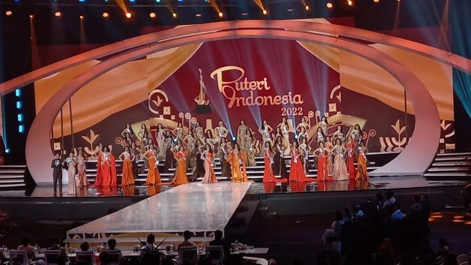 Malam Grand Final Puteri Indonesia 2022 di Jakarta Convention Center, Jumat (27/5/2022). (Truestory, Scout.ID/Dini)