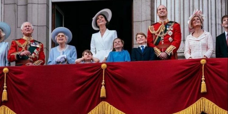 Alasan di balik ketidak hadiran Pangeran Harry dan Meghan Markle.