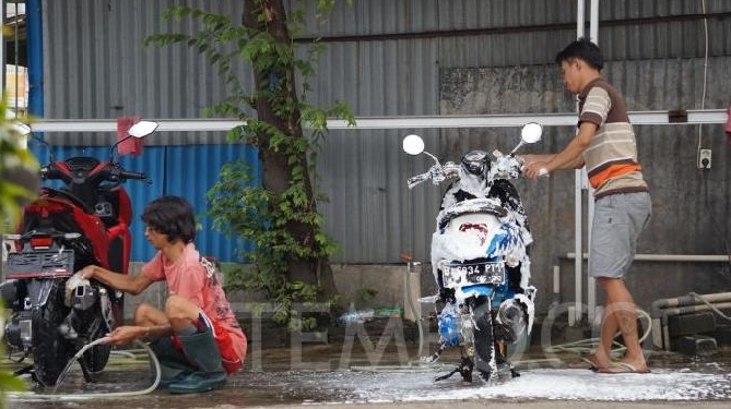 usaha cuci motor rumahan