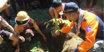 Gugusdepan MTsN 2 Bolaang Mongondow Timur Gelar Aksi Penanaman Pohon