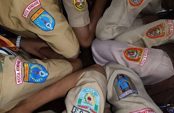 Contoh Pemakaian Tanda Satuan Pramuka