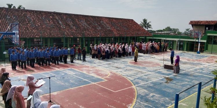 Upacara Peringatan Hari Ibu Sinergi PGRI dan Korpri di Cisayong